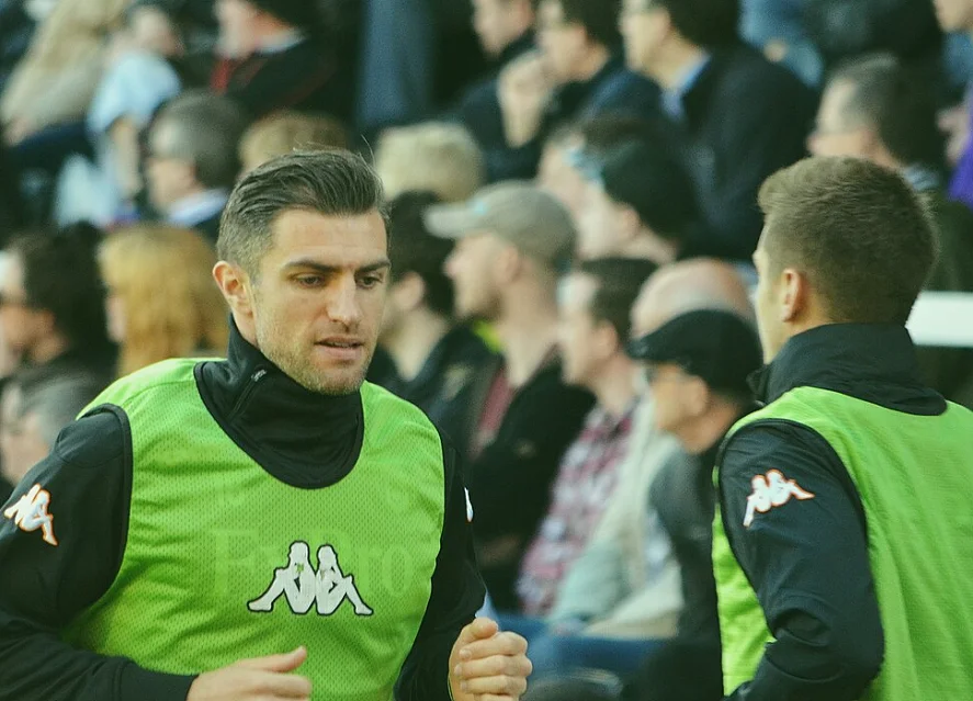 为什么十五岁那一批变动最大：身体发育与战术复杂度同时加压·终场核对